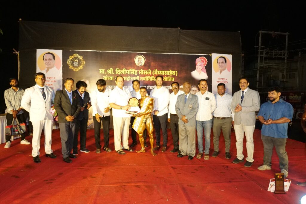 फलटण मध्ये रंगली शरीर सौष्ठव स्पर्धा कराडचा रामा मैनाक -ठरला फलटण श्री २०२५ चा मानकरी