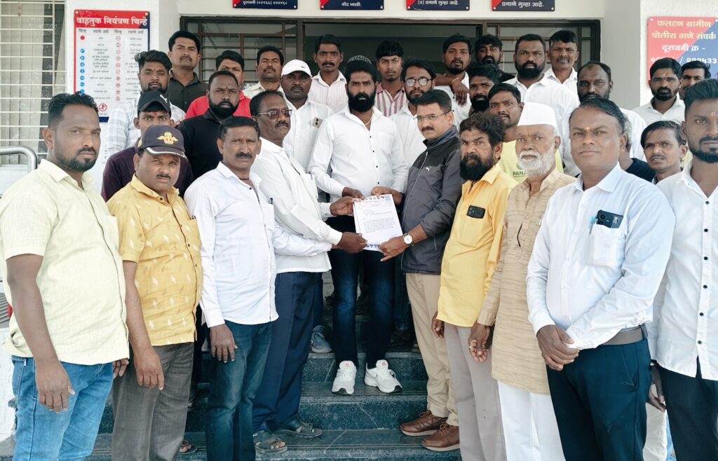 सस्तेवाडी येथील खून प्रकरणी जय मल्हार क्रांती संघटनेचे ग्रामीण पोलिस ठाण्यास निवेदन